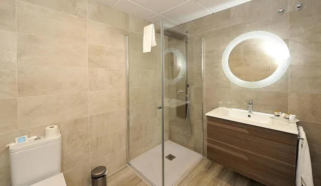 جناح جونيور بشرفة، Hotel Salobrena Suites 3/5