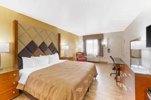 Exterior, King Bed, Quality Inn Florida City - Gateway To The Keys 1/7
