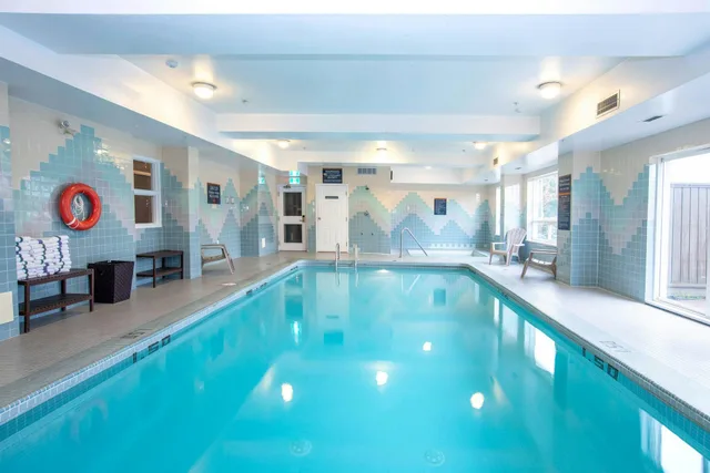 Loft, Suite, King Bed, Sofa, Sandman Hotel Vancouver Airport 1/3