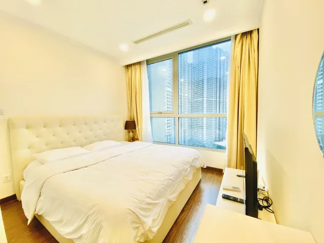 شقة فاخرة بسرير كينج بشرفة بغرفة نوم واحدة، Christine S Saigon Apartment 4/7