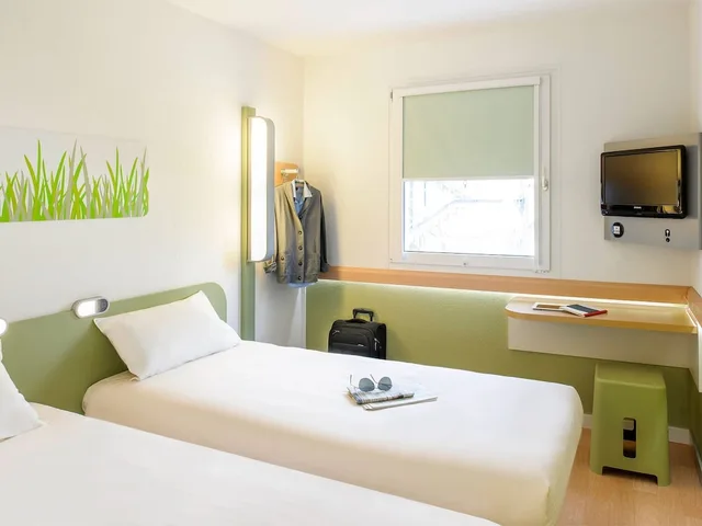 Nest, Double Bed، Ibis Budget Newport 2/10