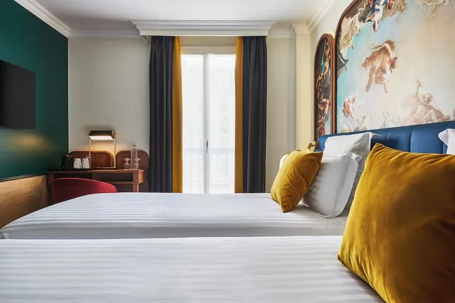 غرفة قياسية بسرير مزدوج، Hotel Le Versailles 3/8