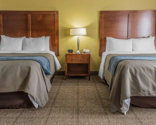 غرفة رباعية بسريرين كوين، Quality Inn Belle Vernon, PA 1/4