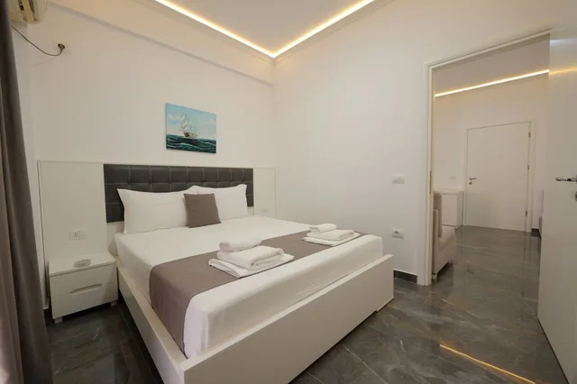 غرفة رباعية بسرير مزدوج بإطلالة على البحر مع أريكة، Vila Era Beach 2/9