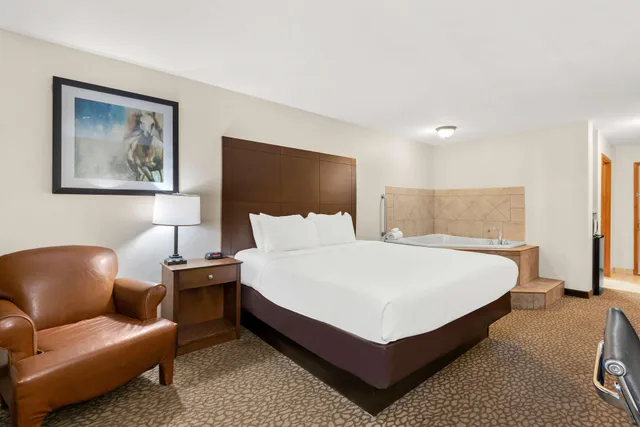 Room, King Bed, Best Western George West Executive Inn 1/7