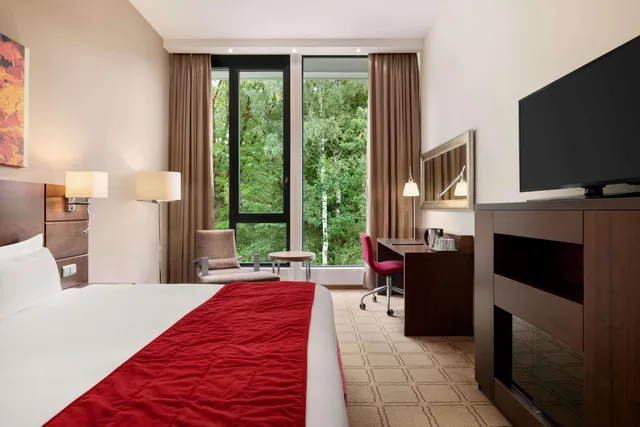 غرفة ديلوكس بسرير مزدوج، Dolce By Wyndham La Hulpe Brussels 2/3
