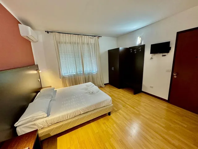 Economy, Double Bed, External Bathroom، Guidi 2/9