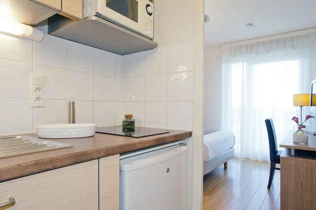 Studio, Twin Beds, Mountain View, Sejours & Affaires Les Rives Du Leman - Gex 4/4