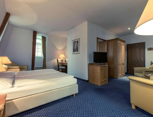 غرفة قياسية بسرير مزدوج في الملحق، Hotel Schloss Neustadt-Glewe 1/3
