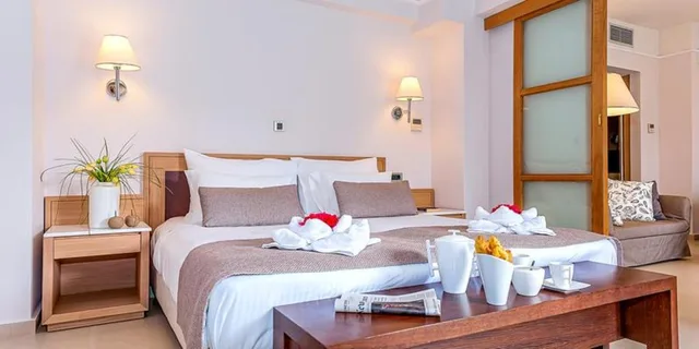 غرفة قياسية بسرير مزدوج، Porto Platanias Beach Resort & Spa 4/6