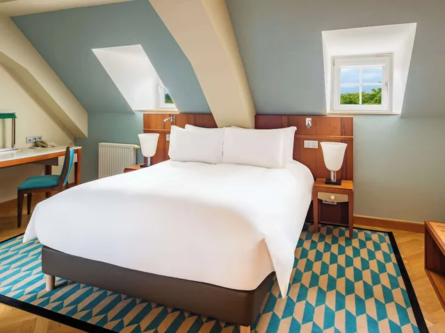 Classic, Queen Bed, Park Side, Attic، Sofitel Grand Sopot 8/10