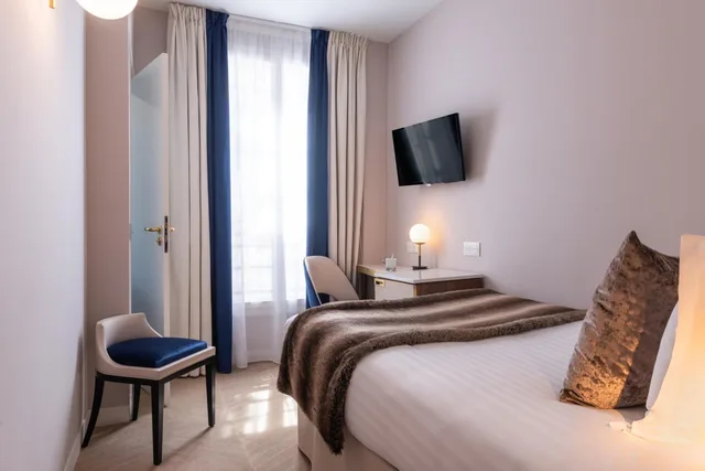 غرفة مفردة، Hotel Lord Byron 3/12
