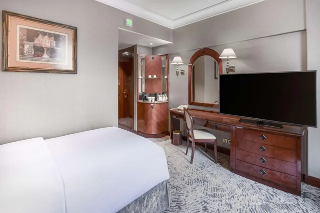غرفة ديلوكس مفردة بسرير مزدوج، المدينة هيلتون(Madinah Hilton Hotel) 1/4