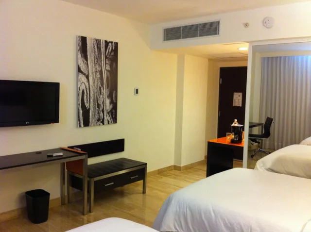 غرفة سوبيريور بسرير مزدوج، Fiesta Inn Chetumal 1/3