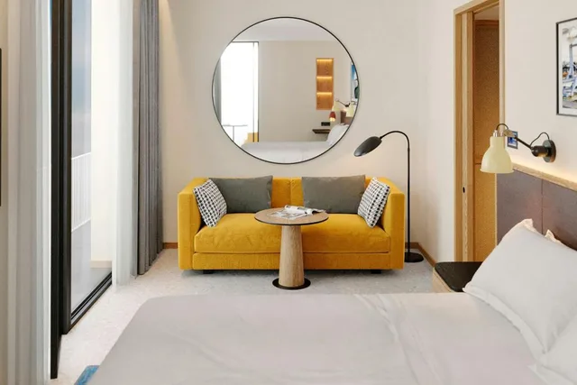 Junior Suite, King Bed, Sea View, City View, Sofa, Four Points by Sheraton Matosinhos 2/3