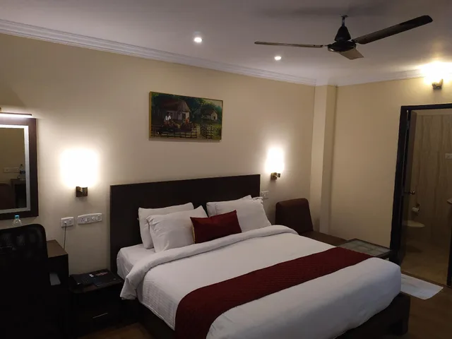 غرفة ديلوكس بسرير كوين، Ashok Residency 1/3