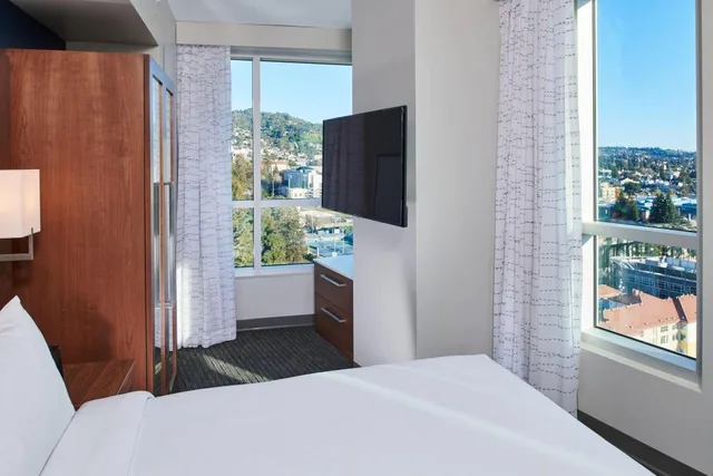 جناح بسريرين كينج بإطلالة على المدينة بغرفتي نوم مع أريكة، Residence Inn by Marriott Berkeley 4/9