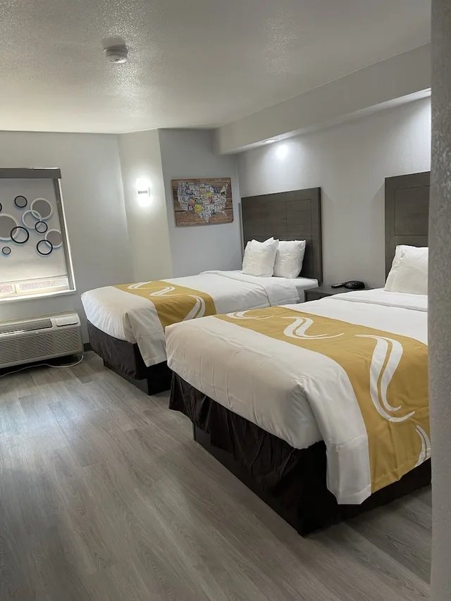غرفة قياسية بسريرين مزدوجين، Quality Inn and Suites Richardson-Dallas 1/7