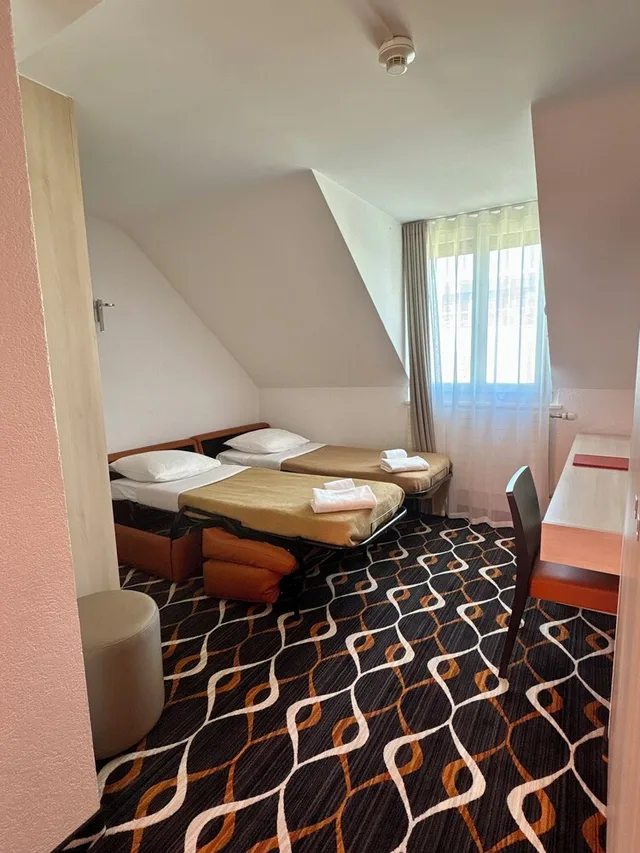 غرفة جونيور بسريرين منفصلين، Eden Hotel 6/6