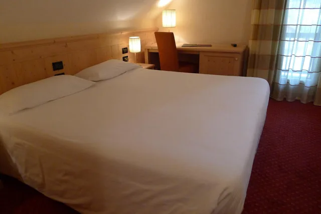 غرفة قياسية بسرير مزدوج، Th Corvara Greif Hotel 5/10