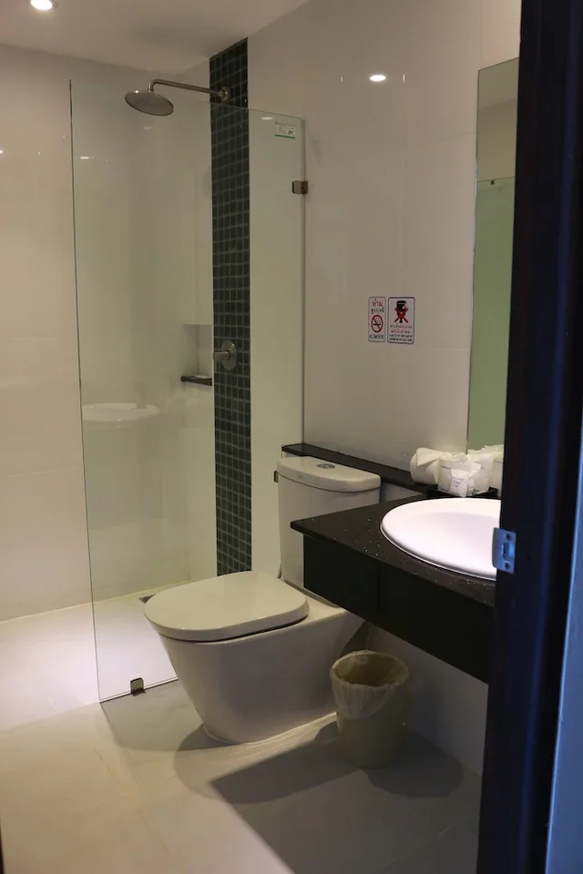 غرفة بسريرين منفصلين بشرفة، Crystal Lamai Hotel 3/3