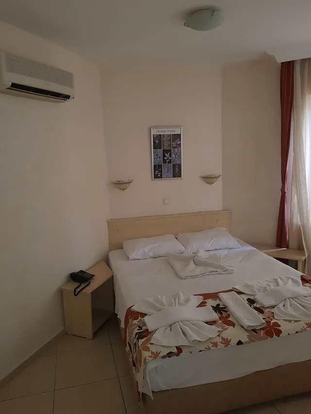 غرفة قياسية بسرير مزدوج أو سريرين منفصلين، Malhun Hotel 1/7