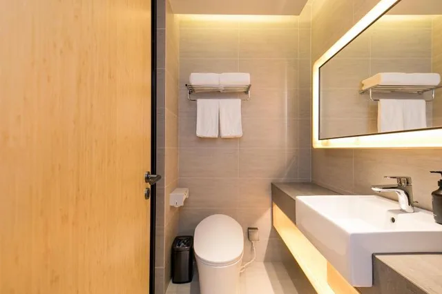 Room, 2 Double Beds, Ji Hotel (Shanghai Stadium) 1/1