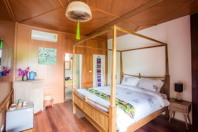 غرفة بسرير كينج في طابق مرتفع، Pao Come Boutique House 2/2