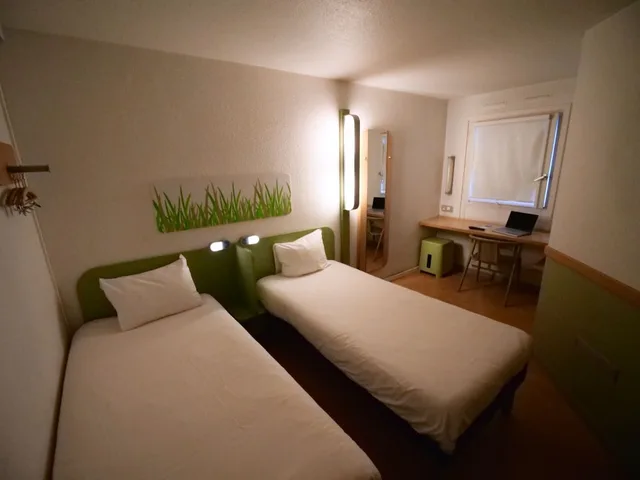 غرفة بسريرين منفصلين، Ibis Budget Blois Centre 4/10