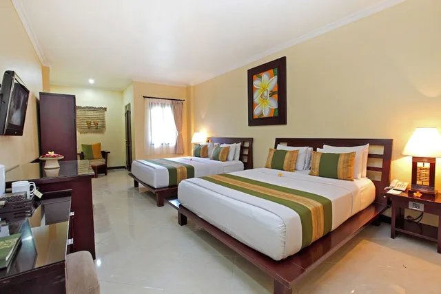 غرفة عائلية بسرير مزدوج وسريرين منفصلين بغرفة نوم واحدة، Adi Dharma Hotel Kuta 3/10