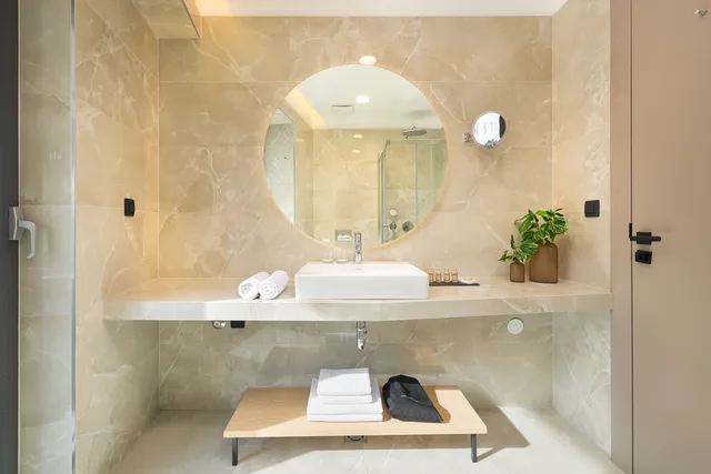 جناح جونيور بشرفة، Boutique Hotel Porto 2/2