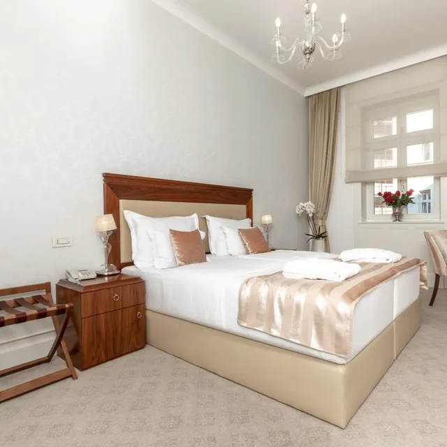 غرفة، Le Premier Boutique Hotel 4/6