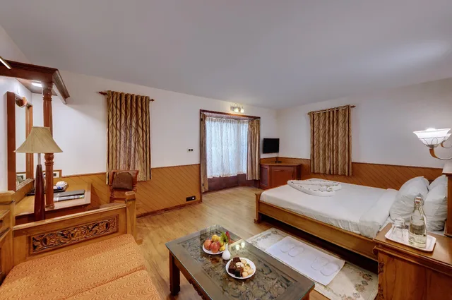 Super, Deluxe، JC RESIDENCY. 3/4