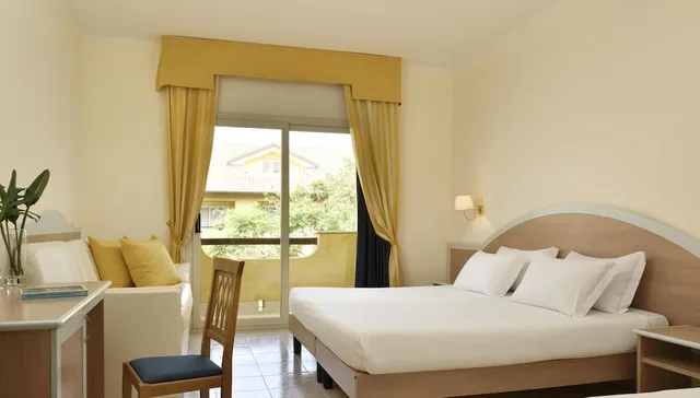 Comfort, 1 King and 1 Single Beds, Garden View, Balcony, Falkensteiner Club Funimation Garden Calabria 1/2