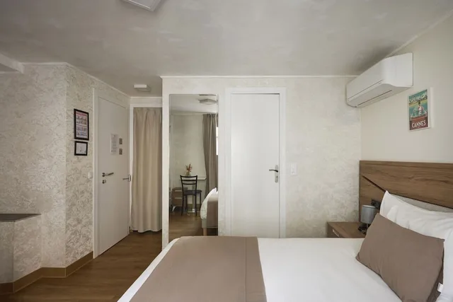 غرفة ثلاثية بسرير مزدوج وسرير فردي، Hotel Des Congres Et Festivals 8/10