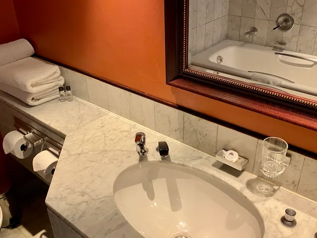 غرفة بسرير كوين، The Royal Hotel, Durban 2/2