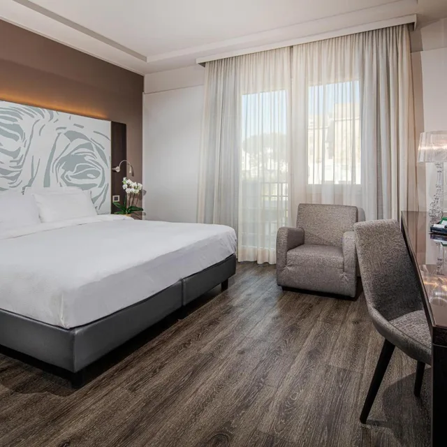 غرفة سوبيريور بسرير مزدوج أو سريرين منفصلين بإطلالة على الحديقة، Hotel Franz 1/5
