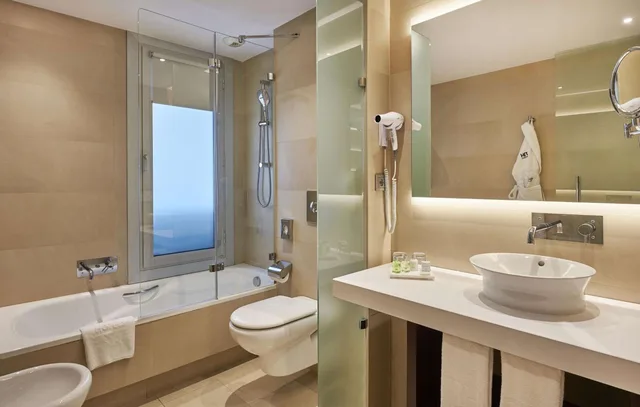 غرفة سوبيريور بسرير مزدوج، Hotel NH Sants Barcelona 3/4