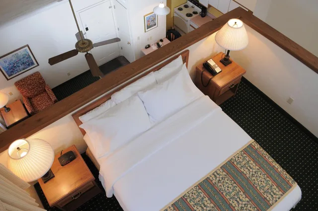 Penthouse Suite، Hawthorn Suites by Wyndham Green Bay 2/4