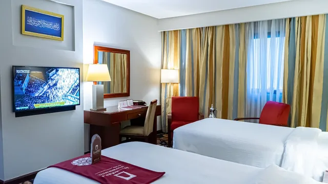 غرفة قياسية بسريرين منفصلين، برج فندق الصفوة 3(Al Safwa Tower 3 Hotel -EX ( Dorrar Aleiman Royal Hotel Makkah )) 2/6
