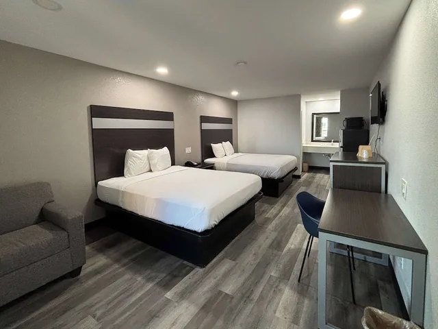 غرفة ديلوكس بسريرين كوين للمدخنين، Motel6 La Porte, TX 2/6