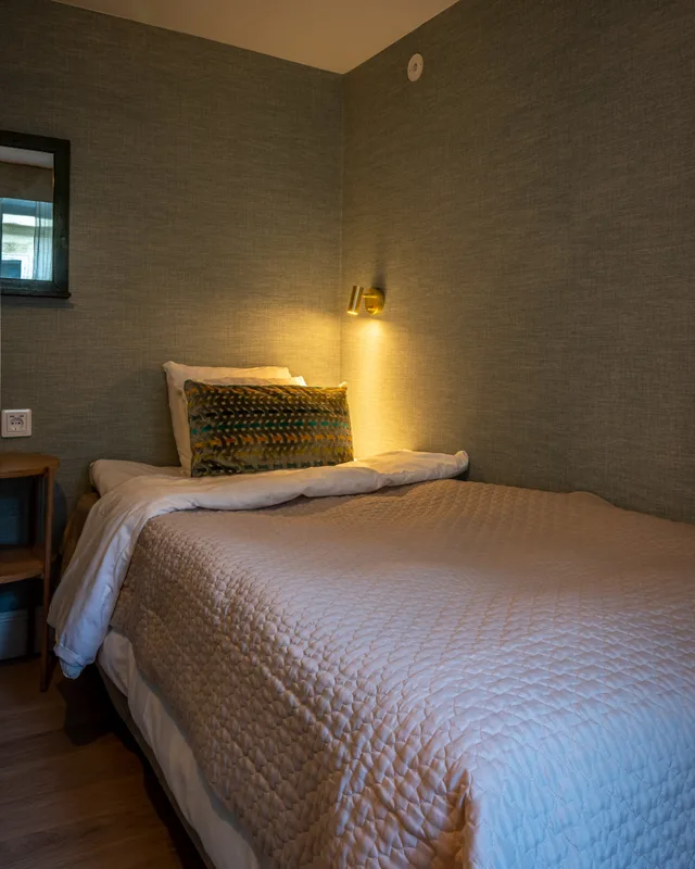 Triple Room Courtyard، Lady Hamilton Hotel 1/4