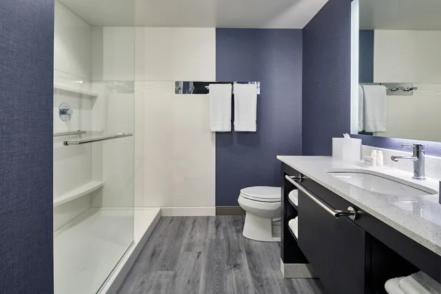 غرفة ركنية بسرير كينج مع أريكة، Residence Inn By Marriott Cleveland University Circle/Medical Center 2/3