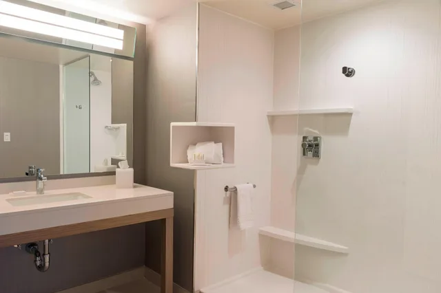 1 Bedroom, Suite, Accessible, COURTYARD MT. PLEASANT AT CENTRAL MICHIGAN UNIVERSITY 3/3