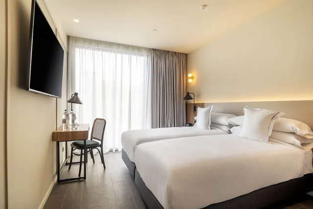 غرفة قياسية بسريرين منفصلين، Hotel LIVVO Lumm 2/2