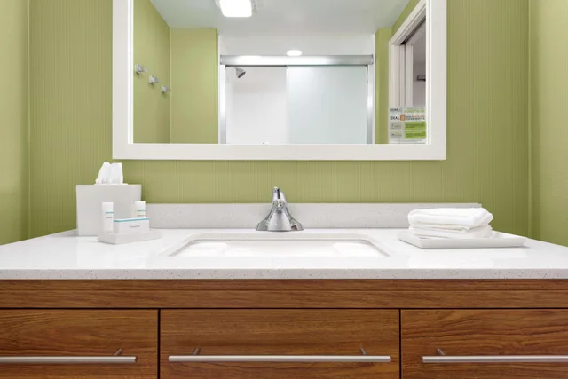 استوديو بسرير كينج، Home2 Suites By Hilton Milwaukee Airport 2/2