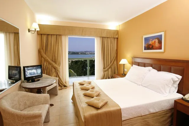 جناح بإطلالة على البحيرة، Ariti Grand Hotel Corfu 4/9