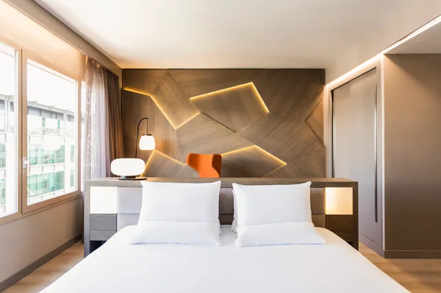 جناح جونيور، Novotel Campo De Las Naciones Hotel 4/10