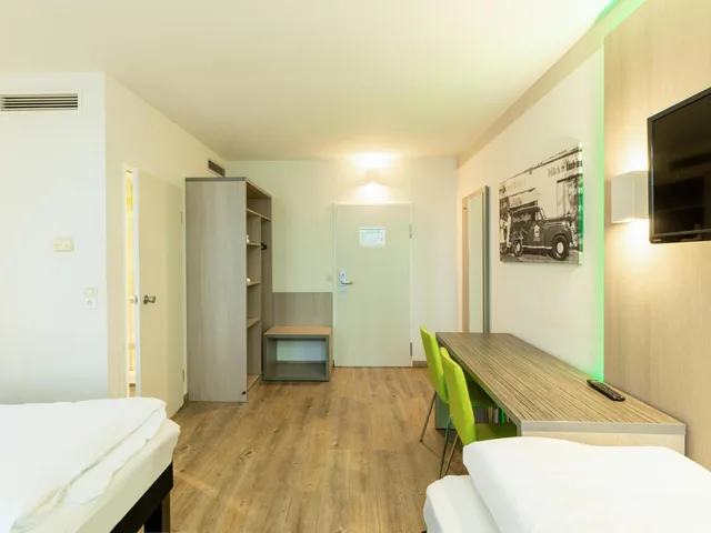 غرفة ثلاثية، B&B Hotel Bochum Hbf - Nord 5/8