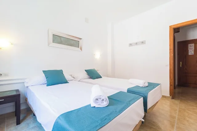 جناح ديلوكس بأربعة أسرّة بشرفة بغرفتي نوم مع أريكة، Hotel Lis 8/10
